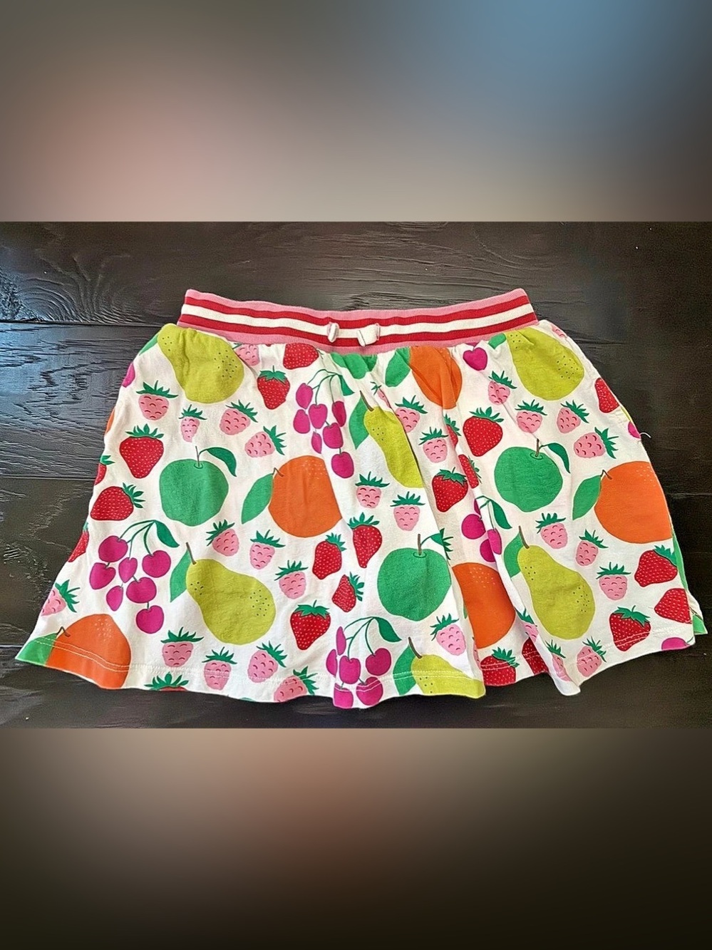 Mini Boden Floral Shorts in White & Pink Size 8-9